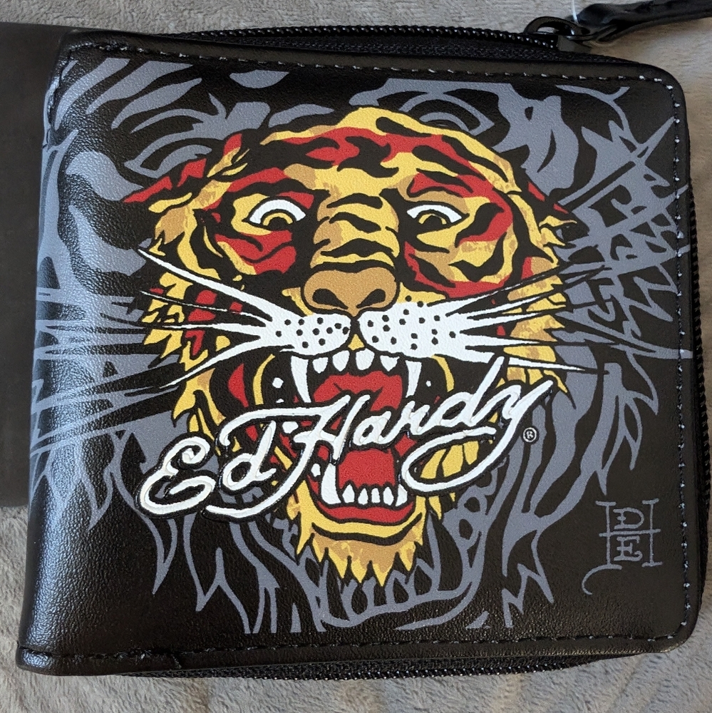 Ed Hardy Tiger Wallet- NWT, NO CALL OUTS, 4X4"